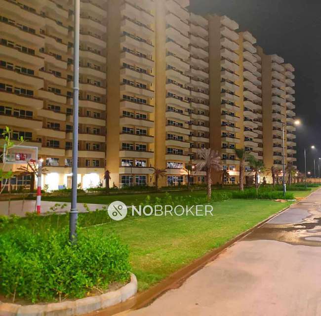 3 BHK Flat In Pyramid Altia, Sector 70 for Rent  In Pyramid Altia