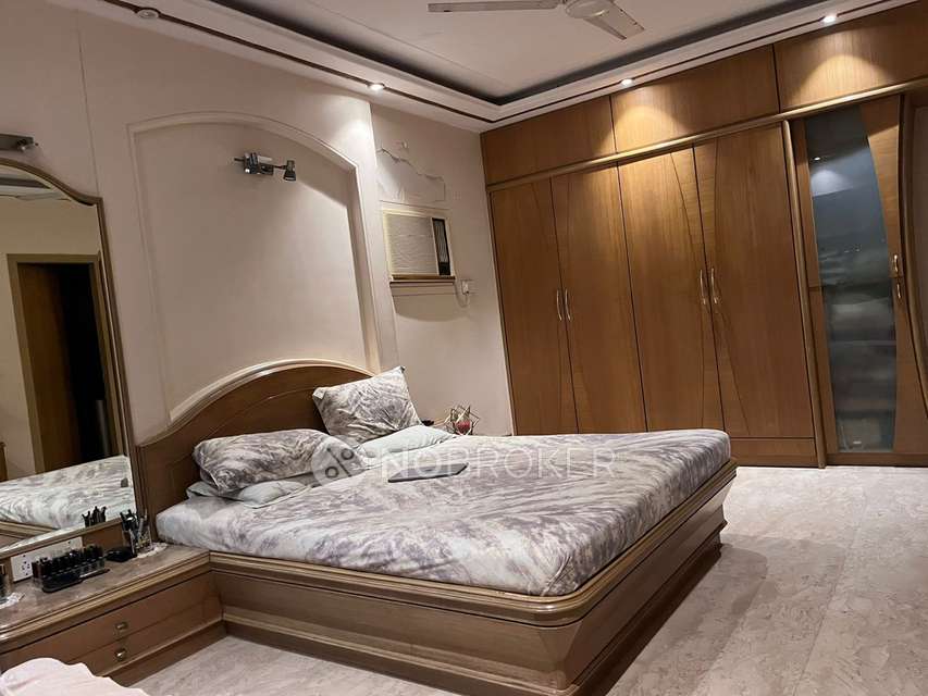 3 BHK Flat In Shantanu Building for Rent  In St Martins Rd