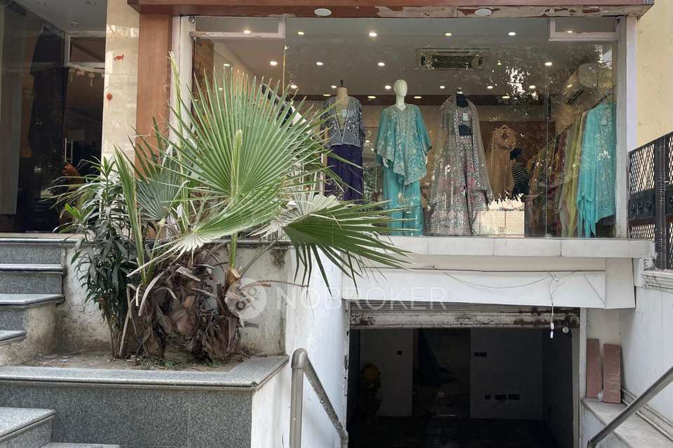 Shop in Greater Kailash, Delhi for Rent 