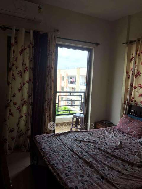 2 BHK Flat In Whitestone Landmark For Sale  In Kr Puram,