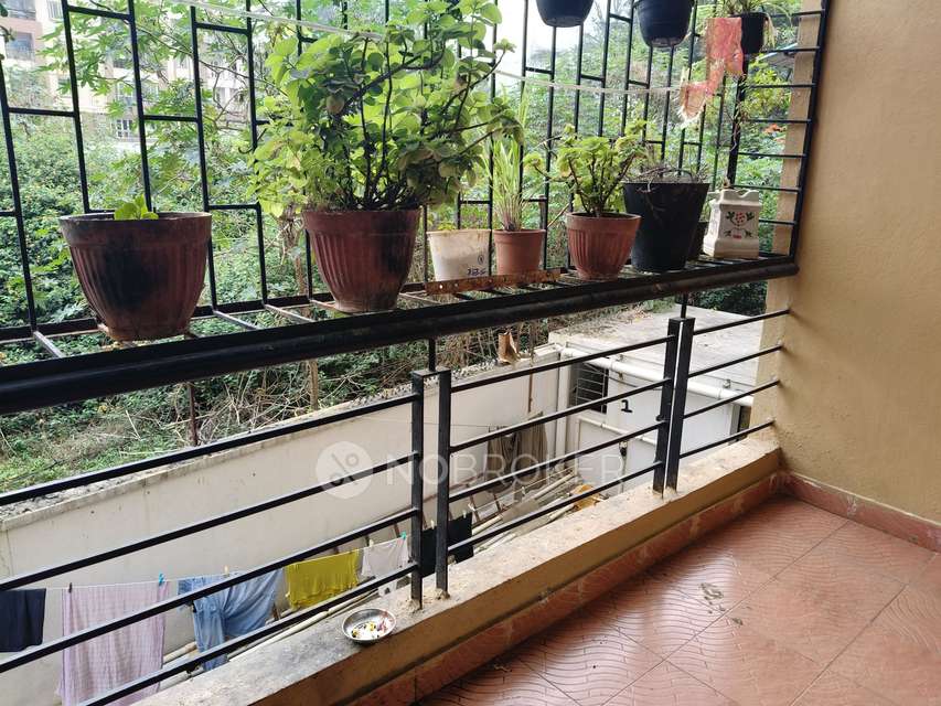 2 BHK Flat In Vandana Golden Springs Apartment For Sale  In Brookefield