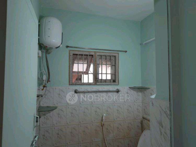 2 BHK Flat In Rose Garden For Sale  In Anna Nagar West, Anna Nagar