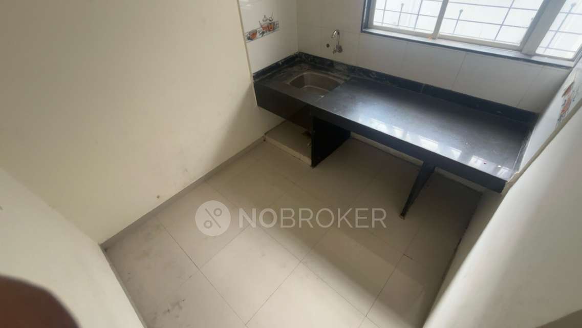 2 BHK Flat In Samruddhi Heights  For Sale  In Jambhulwadi Lake Rd