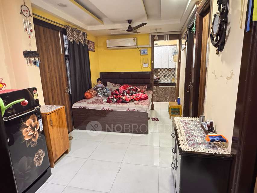 3 BHK Flat In Shree Shyam Apartment  For Sale  In Sarfabad, Sector 73