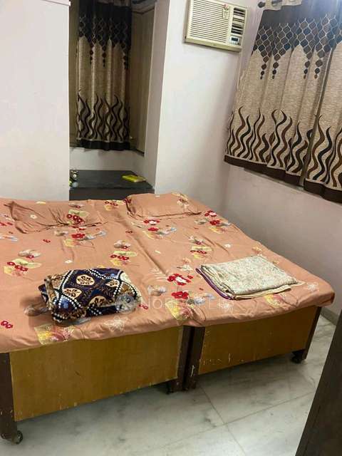 1 BHK Flat In Versova View for Rent  In Andheri West