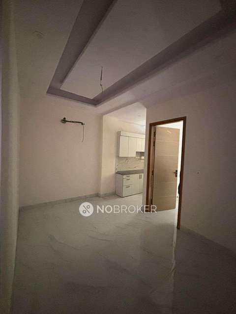 2 BHK Flat In Sector 107 Suman Enclave For Sale  In Sector 107