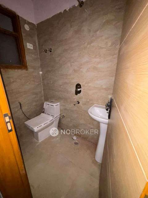 2 BHK Flat In Sector 107 Suman Enclave For Sale  In Sector 107