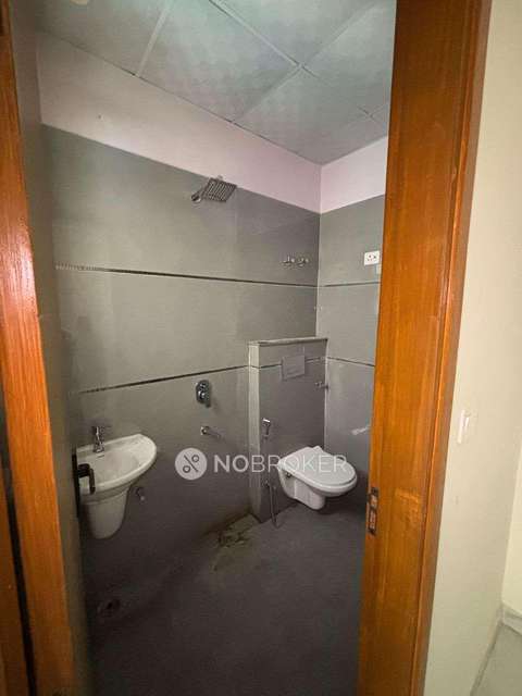 2 BHK Flat In Sector 107 Suman Enclave For Sale  In Sector 107