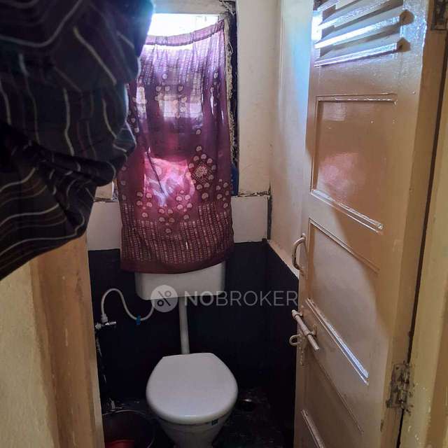 1 BHK Flat In Kaustubh Apartments , Bajirao Road for Rent  In Shukrawar Peth