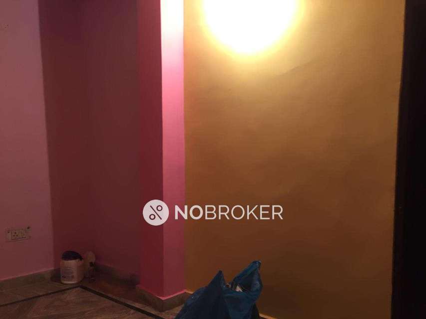 4 BHK Flat For Sale  In Lado Sarai