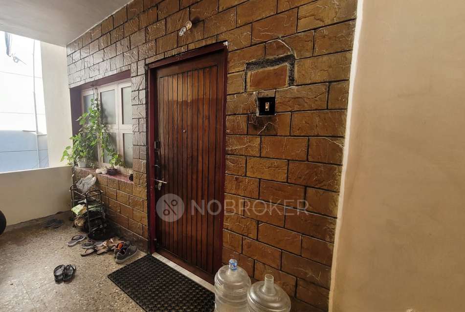 2 BHK Flat In Jai Apartment for Rent  In T. Nagar