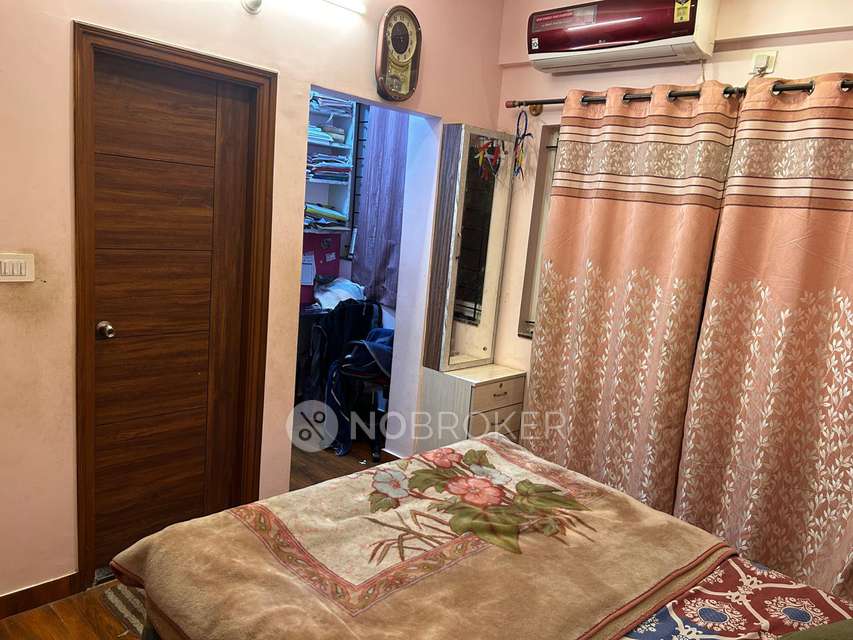 2 BHK Flat In Splenor Gardenia For Sale  In Sindhi Colony