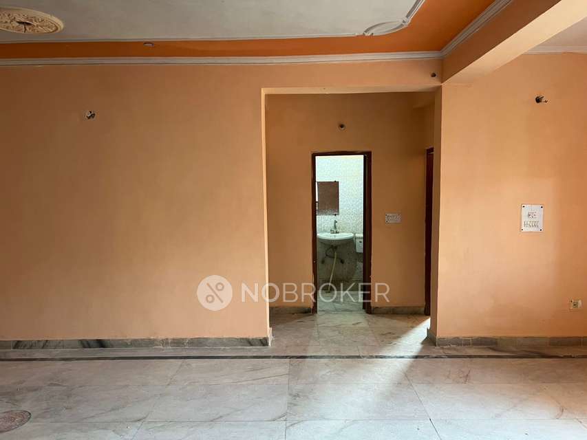 3 BHK Flat In Express View Hig Apartment For Sale  In Pocket A, Sector 105