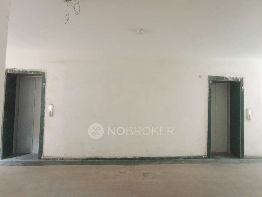 2 BHK Flat In Shri Radha Sky Garden for Rent  In Noida Extension