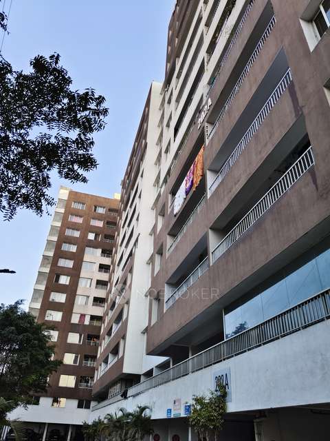 3 BHK Flat In Amanora Victory Towers for Rent  In Amanora Victory Towers - Sainik City.