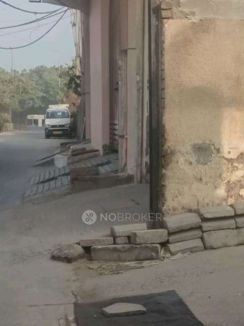 Godown/Warehouse in Mahipalpur Extension, Delhi for Rent 