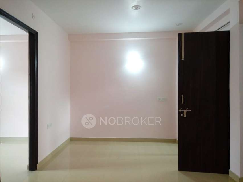 2 BHK Flat for Rent  In Sector 52