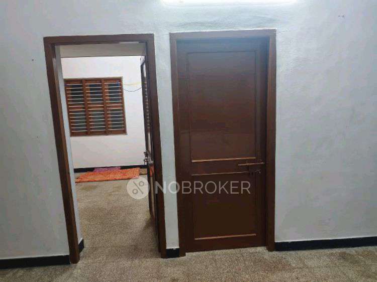 Shared Room for  In 2 BHK  In Mogappair