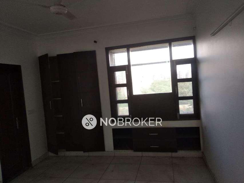 3 BHK Flat In Kaveri Apartment  For Sale  In Dwarka
