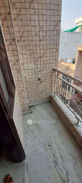1 BHK Flat In Standalone Building  For Sale  In Pandav Nagar,