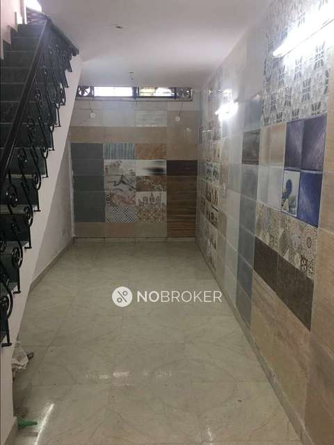 Shop in Sector 40, Gurgaon for Rent 