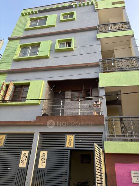 1 BHK Flat In Farook Manzil for Rent  In Smd Altezz
