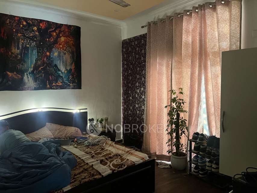 4 BHK Flat In Amrapali Silicon City For Sale  In  Sector 76