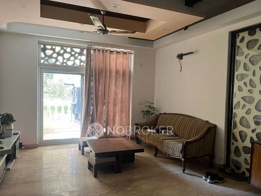 4 BHK Flat In Amrapali Silicon City For Sale  In  Sector 76