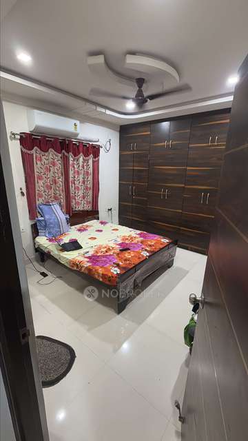 Single Room for Male In 3 BHK  In Complex It In Kondapur 