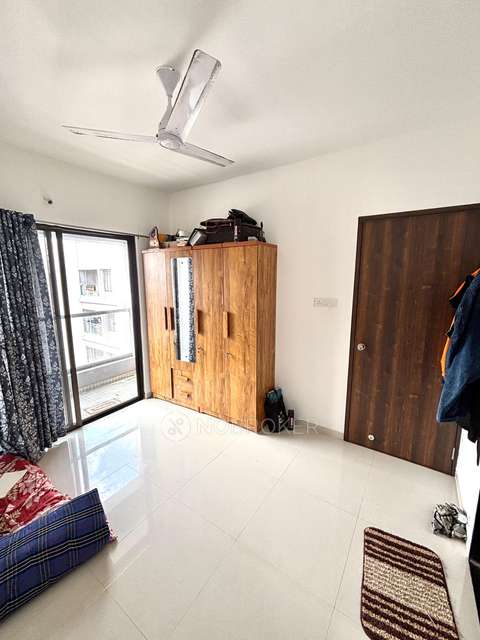 2 BHK Flat In Roshan Milestone for Rent  In Tathawade