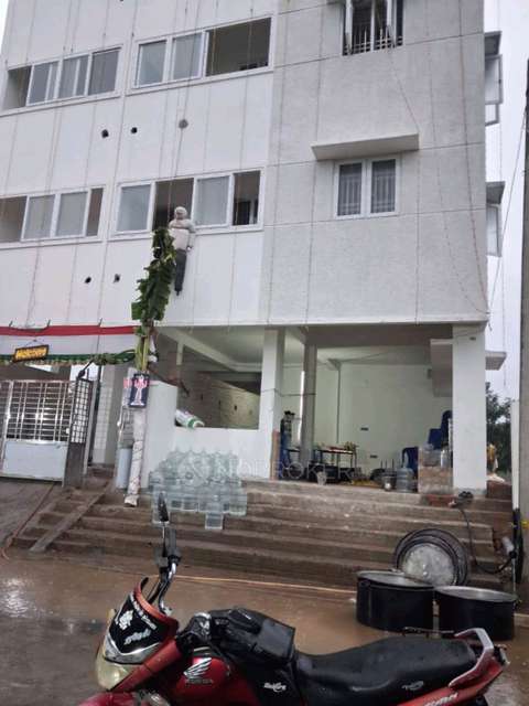 2 BHK Flat In Mathura Apartments for Rent  In No2 Rajiv Gandhi Street, Township Town Panchayat Office, Paadasalai St, Poonamallee, Varadarajapuram, Thirumazhisai, Tamil Nadu 600123, India