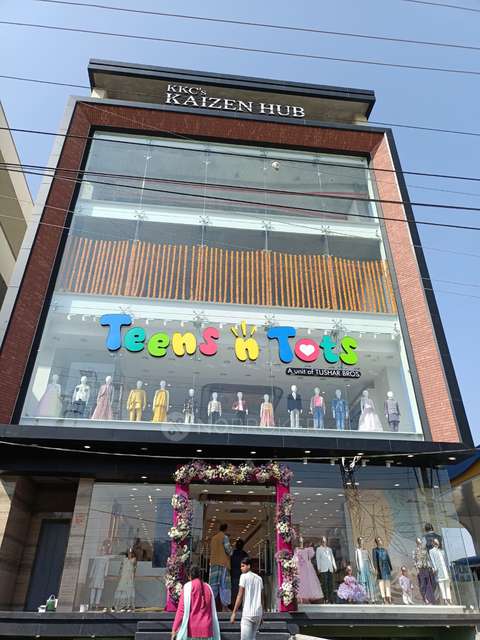 Showroom in Beeramguda, Hyderabad for Rent 