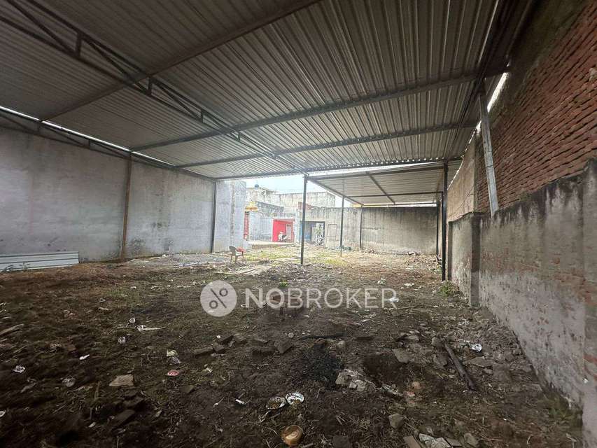 Godown/Warehouse in Lal Kuan, Ghaziabad for Rent 