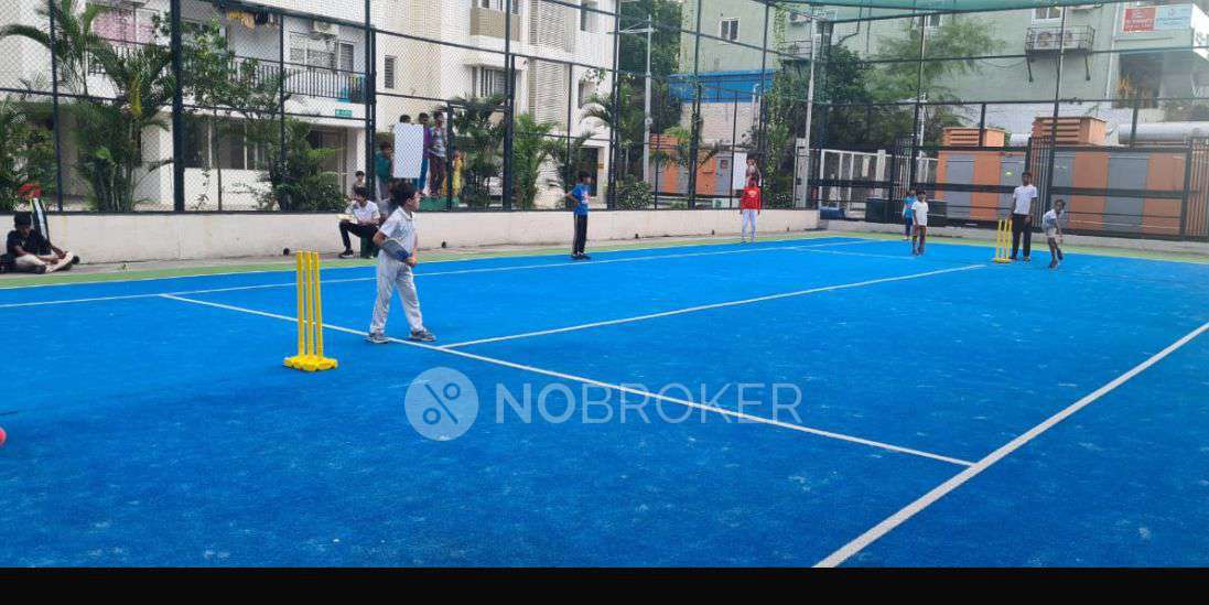 3 BHK Flat In Rainbow Vistas For Sale  In Hitec City