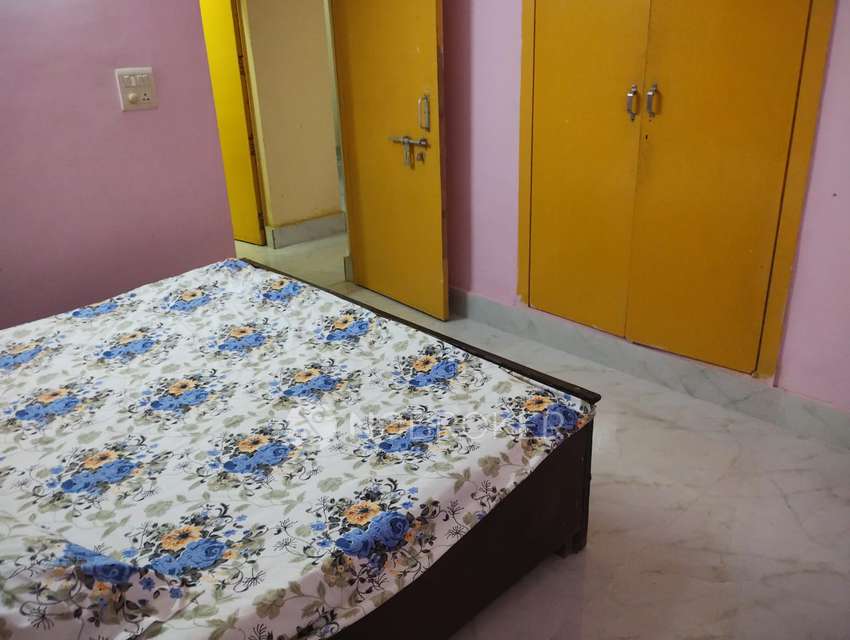 2 BHK Flat In Himgiri Apartments For Sale  In  Sector 34