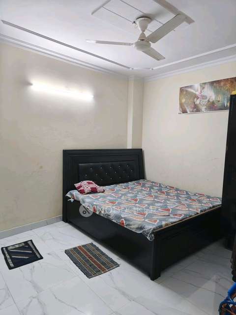 2 BHK Flat In Vishwa Karma For Sale  In Tahalat Pur