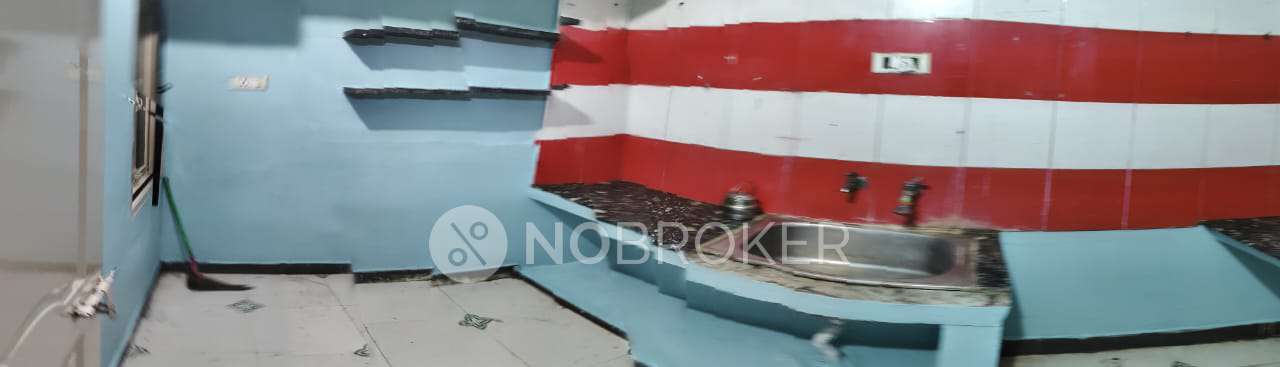 2 BHK Flat For Sale  In Mosque Street