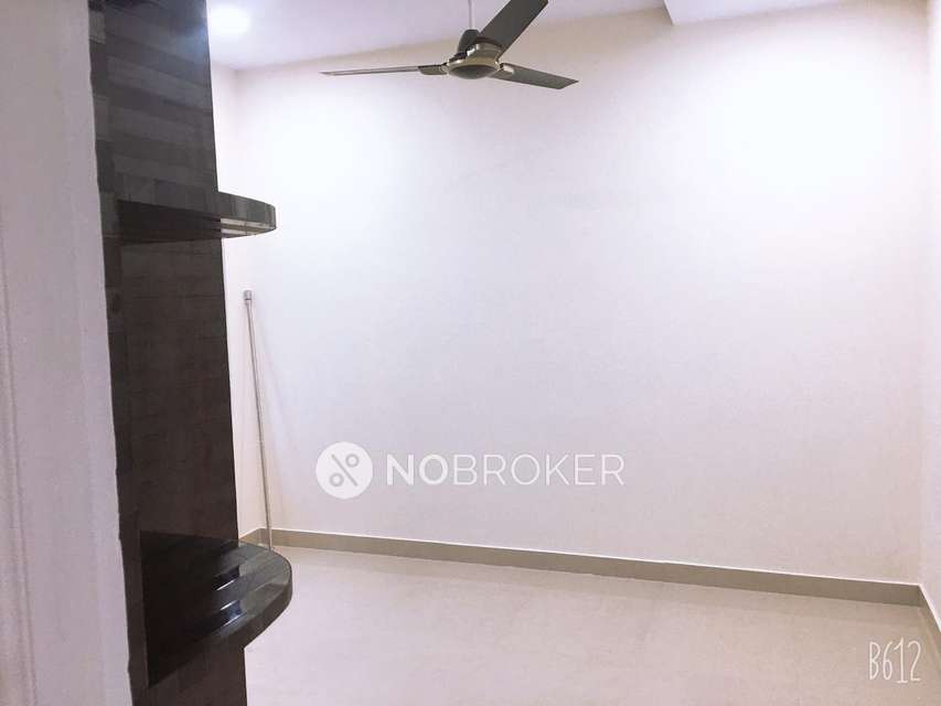 2 BHK Flat In Arundhanthi Apartment For Sale  In Madhapur 