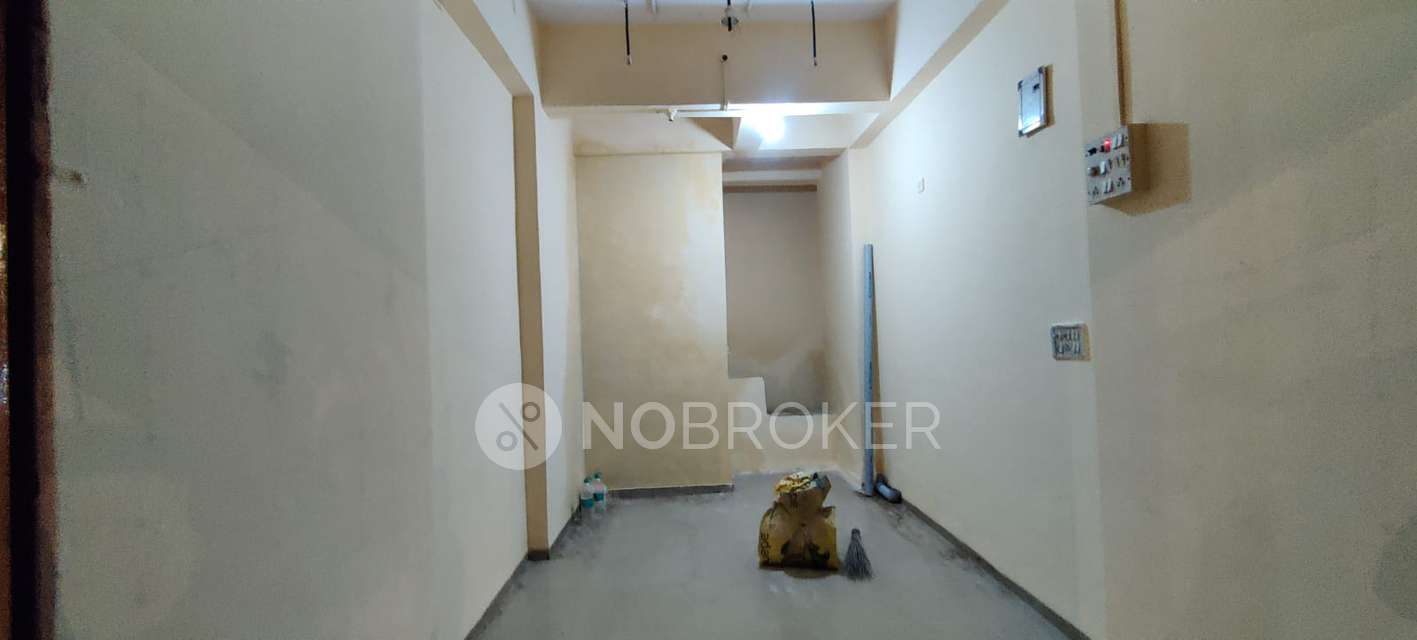 Shop in Om Shakti, Mumbai for Rent 