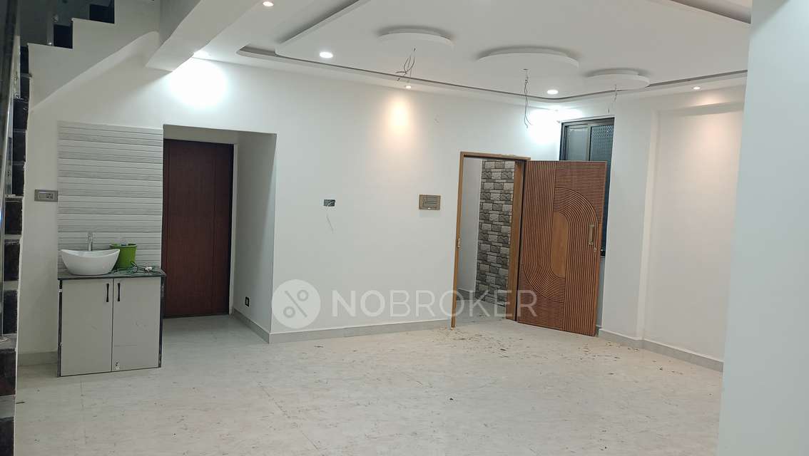 2 BHK Flat In Gulmohar Sky Park for Rent  In Palm Atlantis 