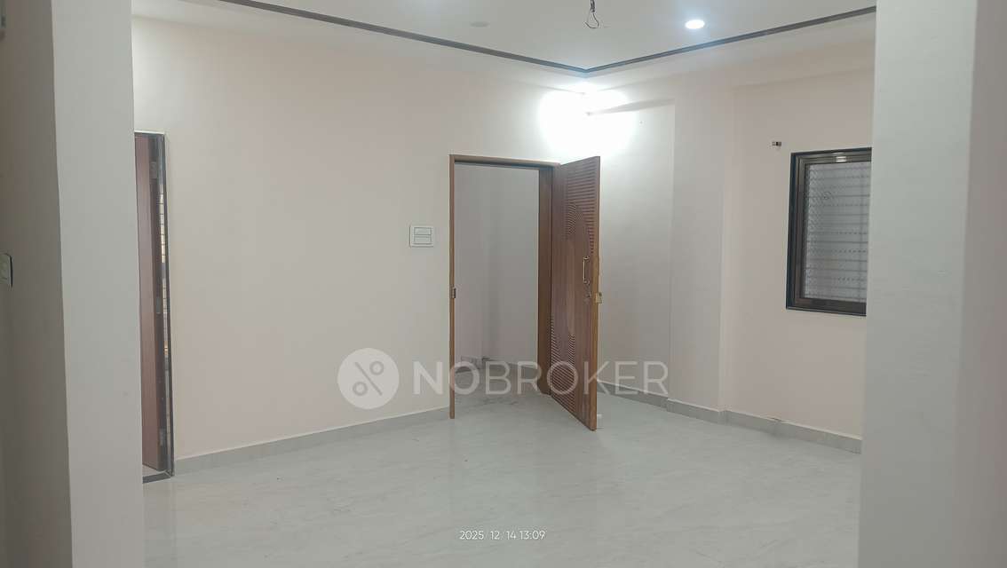 2 BHK Flat In Gulmohar Sky Park for Rent  In Palm Atlantis 