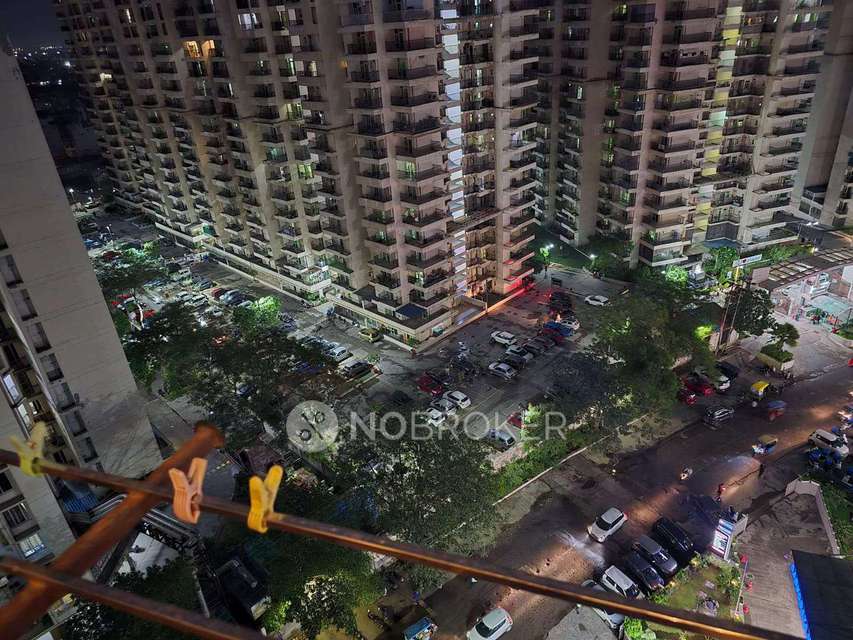 3 BHK Flat In Divyansh Flora  Gaur City Gautam Budh Nagar West For Sale  In Noida Extension