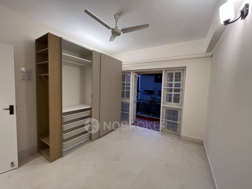 3 BHK Flat In Rose Queen Apartment for Rent  In Rose Queen