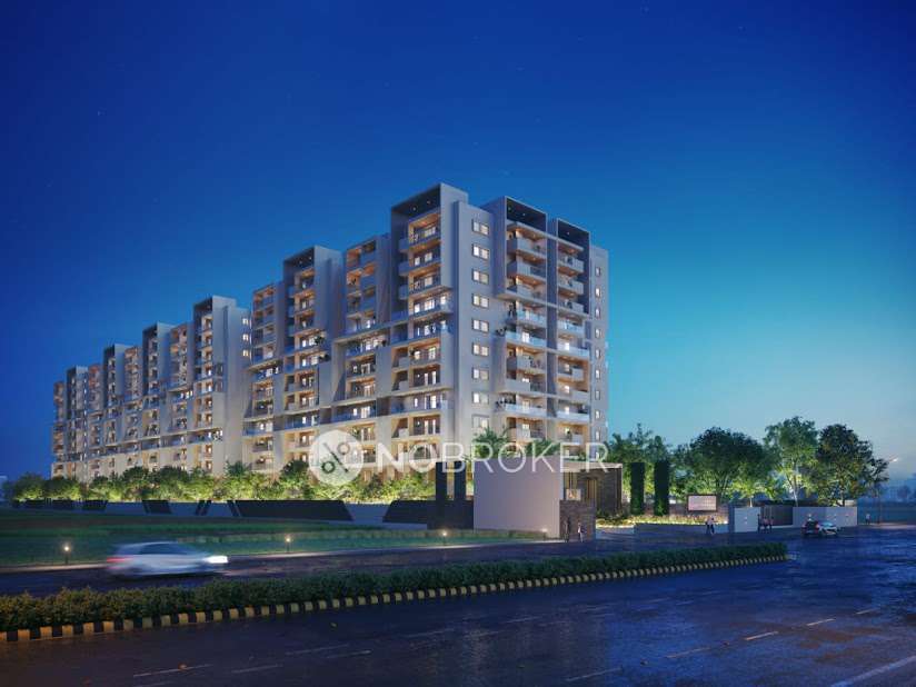 Single Room for Female In 3 BHK  In Ghr Titania In  Kondapur