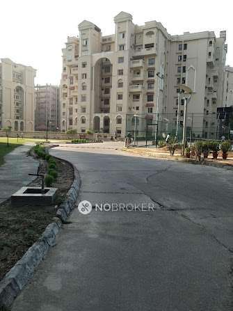 4 BHK Flat In Icon Apartments For Sale  In Chi Iii,