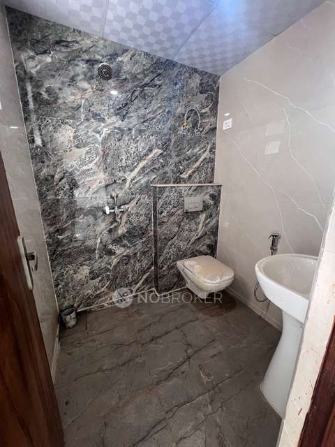 3 BHK Flat In Wardenia Society  For Sale  In Sector 1