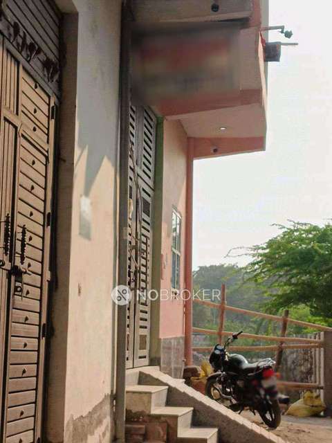 Shop in Surajpur, Greater Noida for Rent 