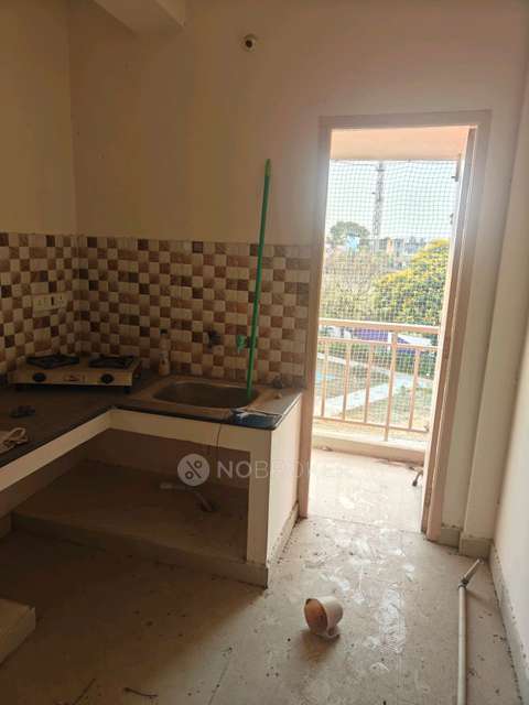 2 BHK Flat In Crystal For Sale  In Kundrathur Murugan Temple