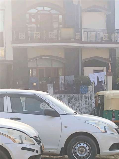 1 RK House for Rent  In Sector 61