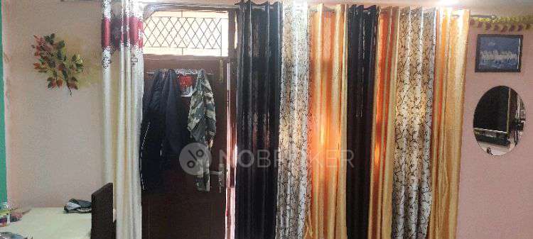 3 BHK Flat In Guru Kripa Niwas  For Sale  In Kotla Mubarakpur, South Extension Part 1